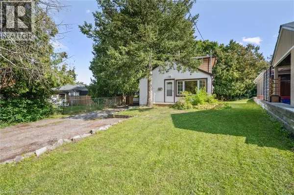 Cambridge, ON N3H2Y5,321 VINE Street