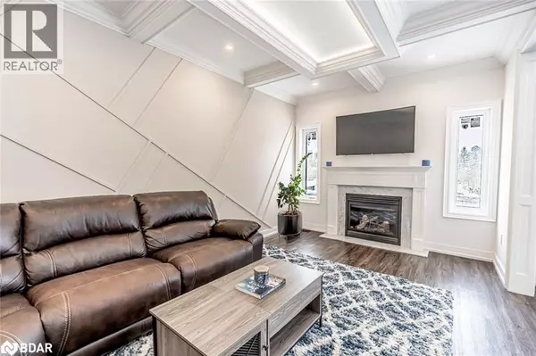 Barrie, ON L4N4K6,99 MCINTYRE Drive