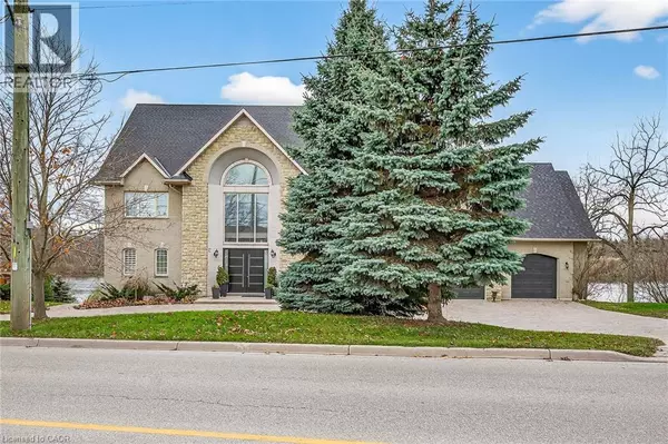 Caledonia, ON N3W1C8,397 CAITHNESS Street E