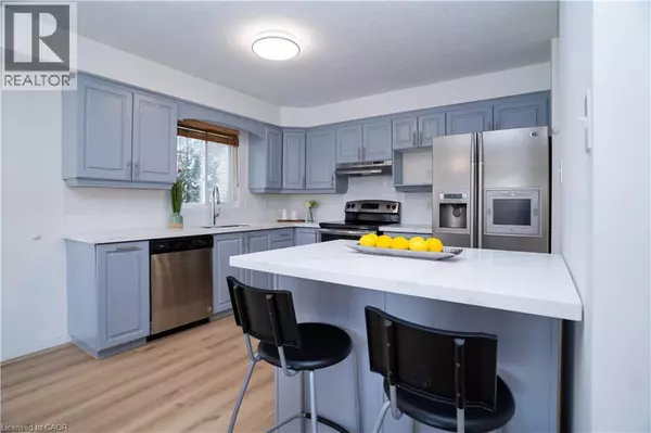 Waterloo, ON N2V2W5,602 WINTERBERRY Avenue