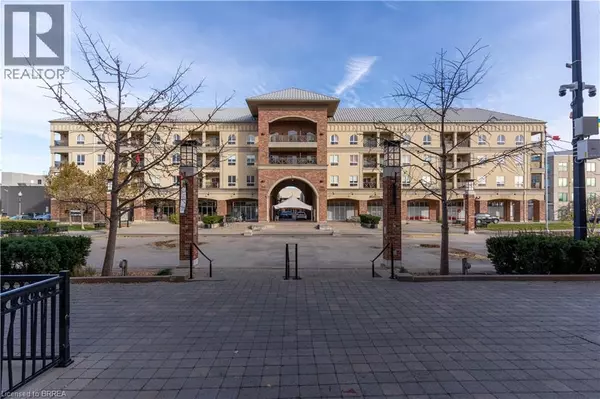 Brantford, ON N3T2G7,150 COLBORNE ST East #405