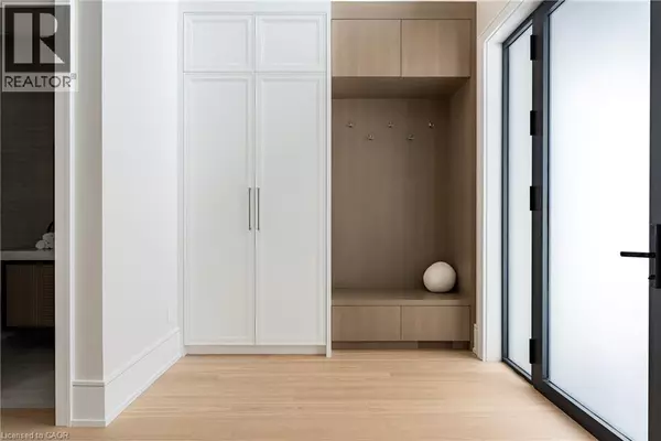 Burlington, ON L7L2G6,414 BELVENIA Road