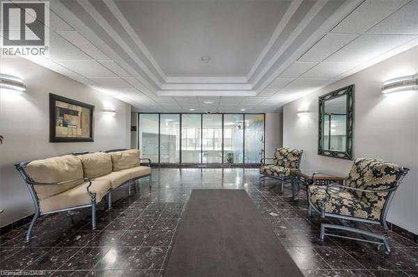 Kitchener, ON N2H6P2,260 SHELDON AVE #609