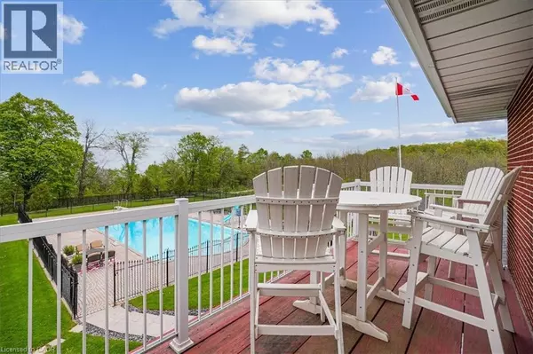 Stoney Creek, ON L8J1K4,10 AZALEA Court