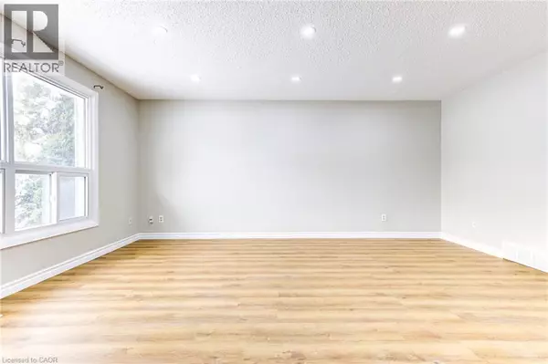 Waterloo, ON N2L5E5,30A HELENE Crescent