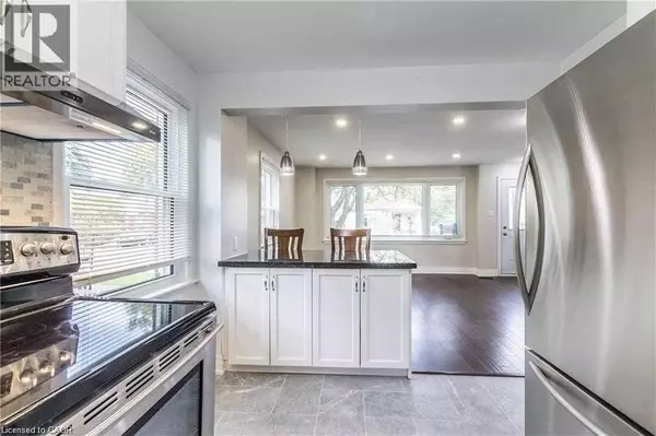 Hamilton, ON L9C3M5,47 WEST 4TH ST #1