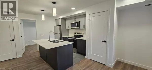 Kitchener, ON N2G0G6,31 MILL ST #75