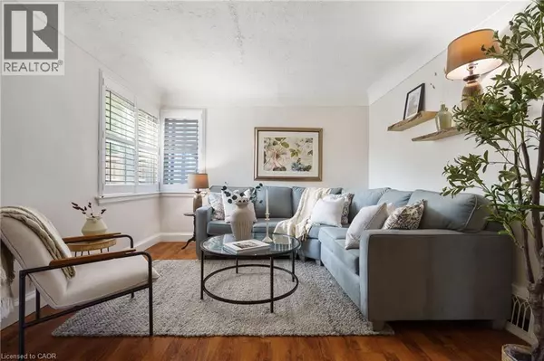 Hamilton, ON L8K4X8,3 MONTROSE Avenue