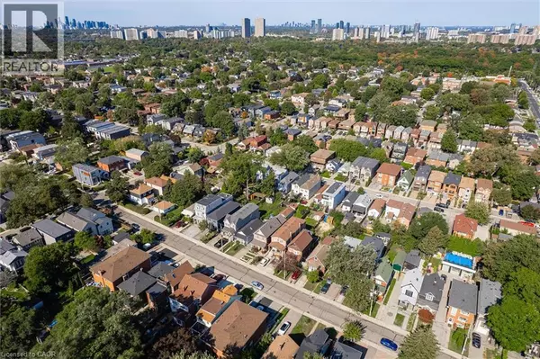 Toronto, ON M4C2N9,108 BARKER Avenue