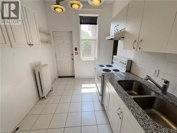 55 BARTON ST West #3, Hamilton, ON L8L1A3