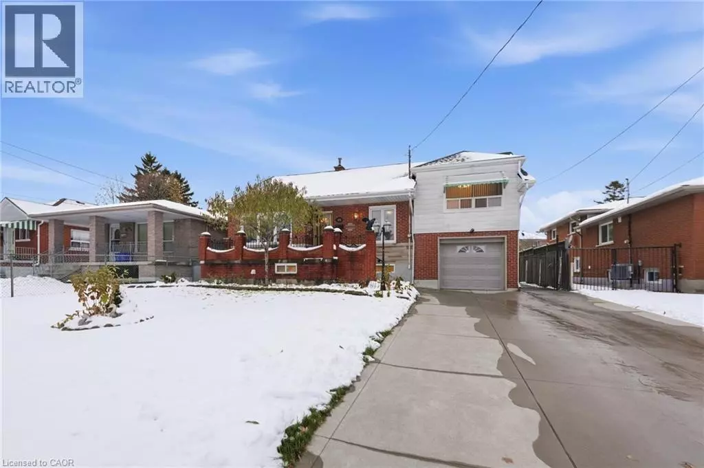 Hamilton, ON L9C3L2,314 HAWKRIDGE Avenue