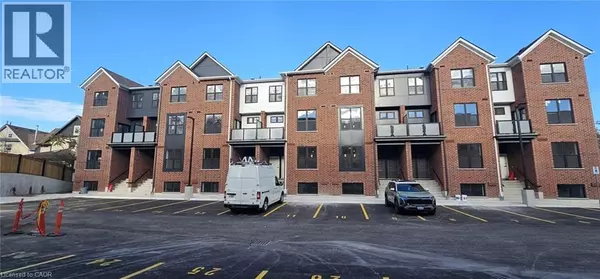 31 MILL ST #13, Kitchener, ON N2G0G6