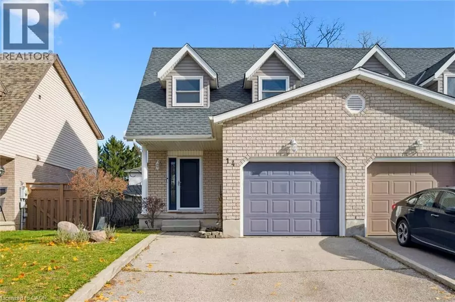 14 LISBON PINES Drive, Cambridge, ON N1R7Z8