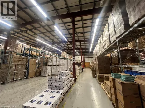 Stoney Creek, ON L8E2T2,362 DEWITT RD #A