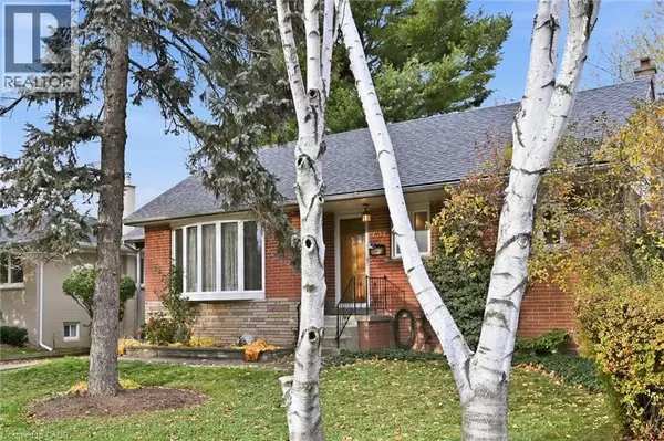 Oakville, ON L6L2Z1,237 MOHAWK Road