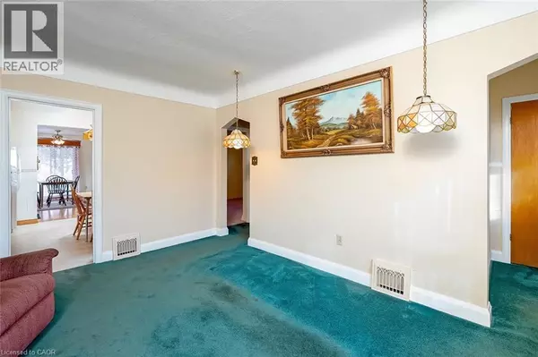 Hamilton, ON L9A4P1,162 EAST 18TH Street