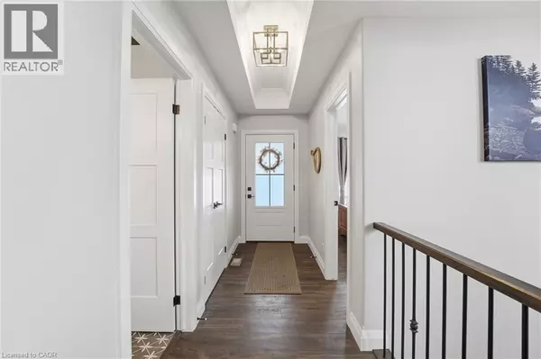 Waterford, ON N0E1Y0,2 PURSEL Street