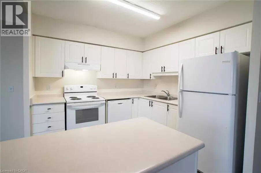 237 AUBURN DR #204, Waterloo, ON N2K0B7