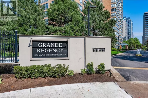 Burlington, ON L7S2J9,1276 MAPLE CROSSING BLVD #811