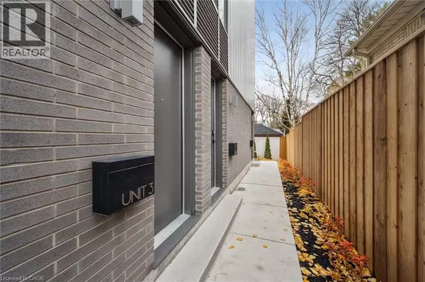 Waterloo, ON N2J1B9,66 UNION ST #3