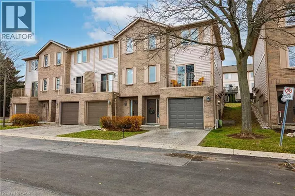 Kitchener, ON N2E1Z4,230 BLACKHORNE DR #12