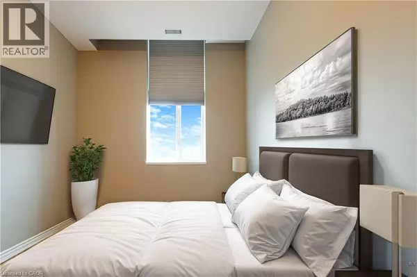 Waterdown, ON L8B1A9,262 DUNDAS ST East #306