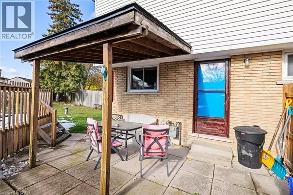 Stoney Creek, ON L8J1M9,9 CLEVELAND Place