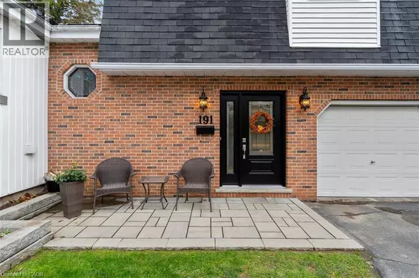 Ancaster, ON L9G1C6,191 TERRENCE PARK Drive