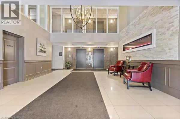 Niagara Falls, ON L2E0B4,4644 PETTIT AVE #213