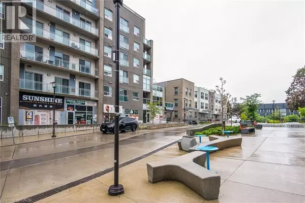 Waterloo, ON N2L3R2,275 LARCH ST #609F