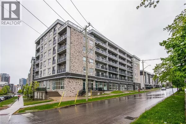 Waterloo, ON N2L3R2,275 LARCH ST #609F