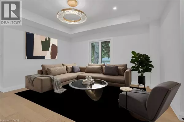 Ancaster, ON L9G2W3,386 SOUTHCOTE Road