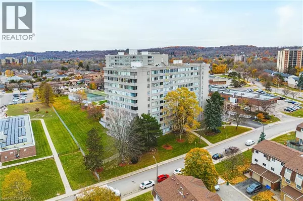 Hamilton, ON L8K6M9,30 HARRISFORD ST #104