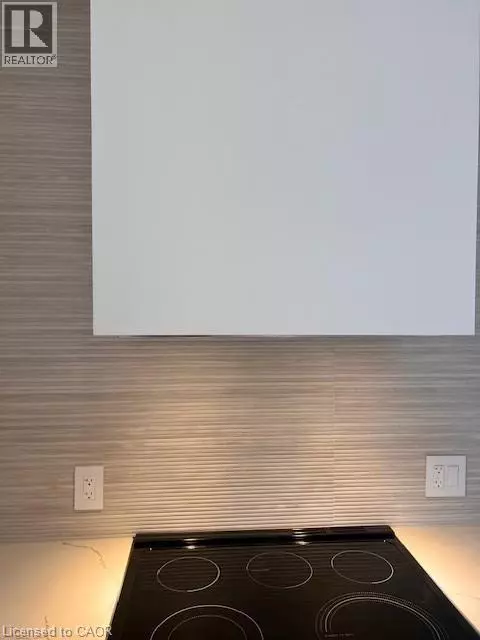 Hamilton, ON L8T3K6,286 EAST 45TH ST #1