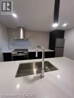 Hamilton, ON L8T3K6,286 EAST 45TH ST #2