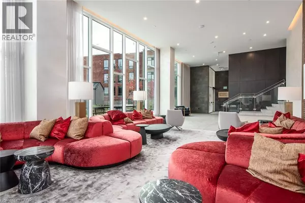 Guelph, ON N1E0T3,93 ARTHUR ST South #1303