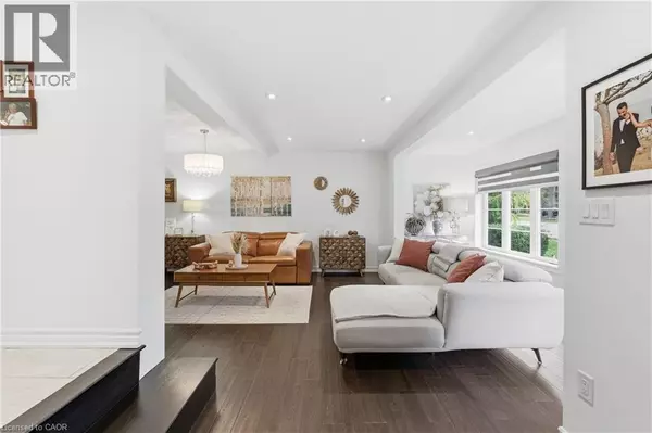 Niagara Falls, ON L2J2Y9,2435 DORCHESTER Road