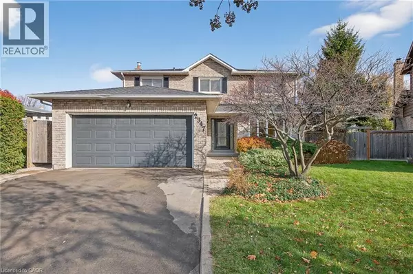 Burlington, ON L7P4K9,2347 TWEEDSMUIR Court