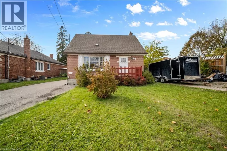 541 COURTLAND Avenue E, Kitchener, ON N2G2W9