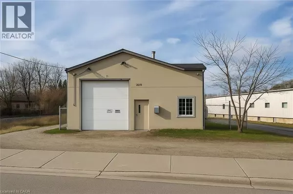 228 MADISON Avenue S, Kitchener, ON N2G3M8