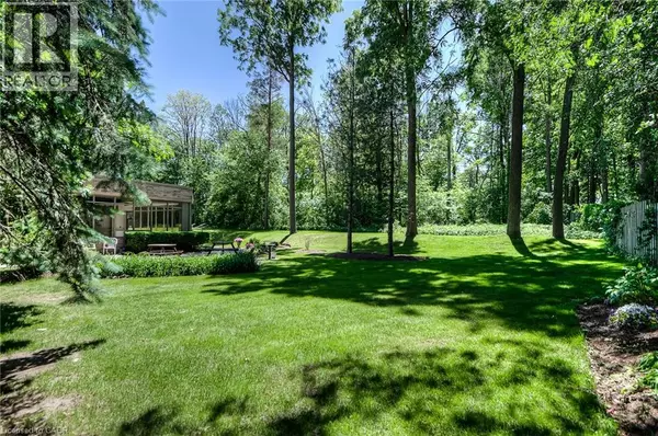 Kitchener, ON N2A3Z9,3227 KING ST East #710