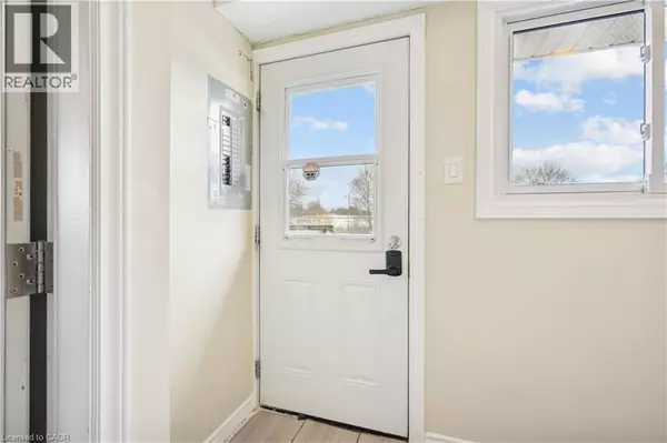 Rockwood, ON N0B2K0,154 MAIN ST North #A