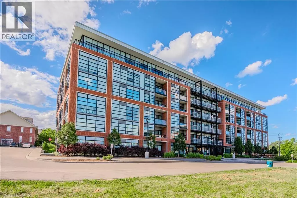 Kitchener, ON N2H0C2,15 PRINCE ALBERT BLVD #104