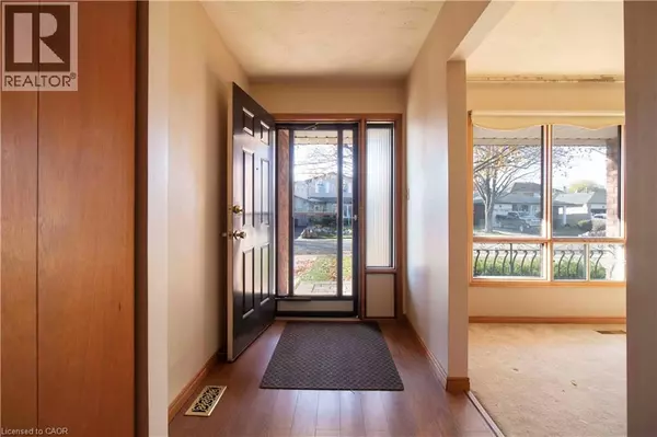 Hamilton, ON L9C6S2,271 GREENCEDAR Drive