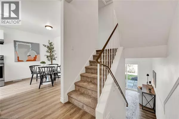 Waterloo, ON N2J4G3,314 BLUEVALE ST North #A