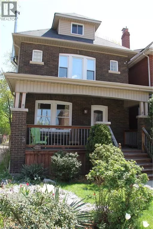 15 SPRINGER Avenue, Hamilton, ON L8M2W7