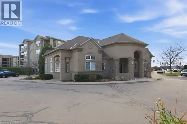 Burlington, ON L7L7G8,2035 APPLEBY LN #409