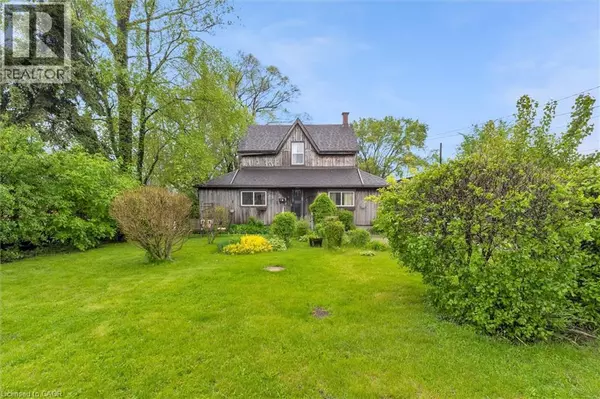 Hamilton, ON L8H6W7,382 BEACH Boulevard