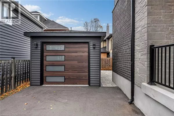 Guelph, ON N1H2G8,28 NORWICH Street W