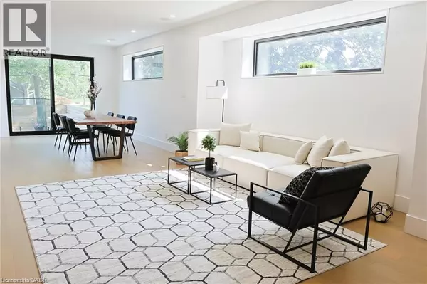 Burlington, ON L7L3G9,5427 ANTHONY Place